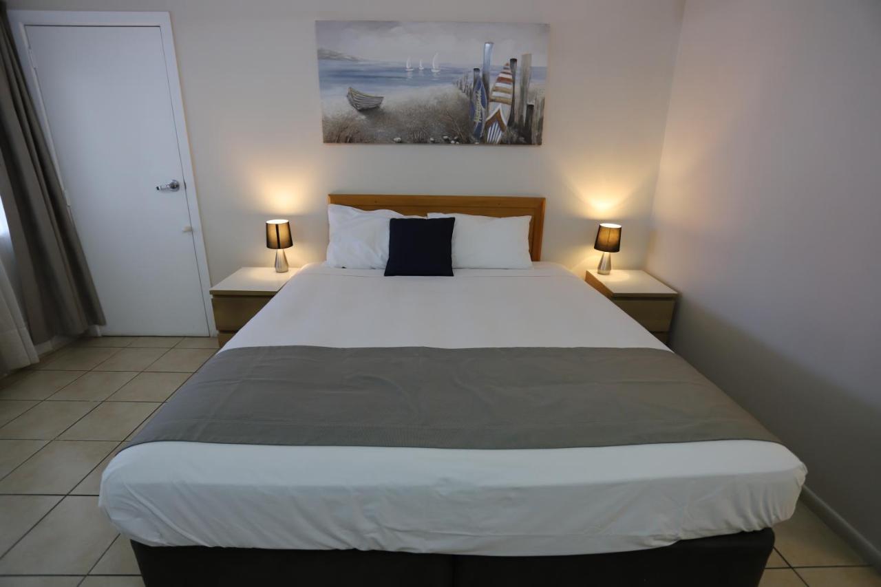 Tropic Coast Motel Mackay Bagian luar foto
