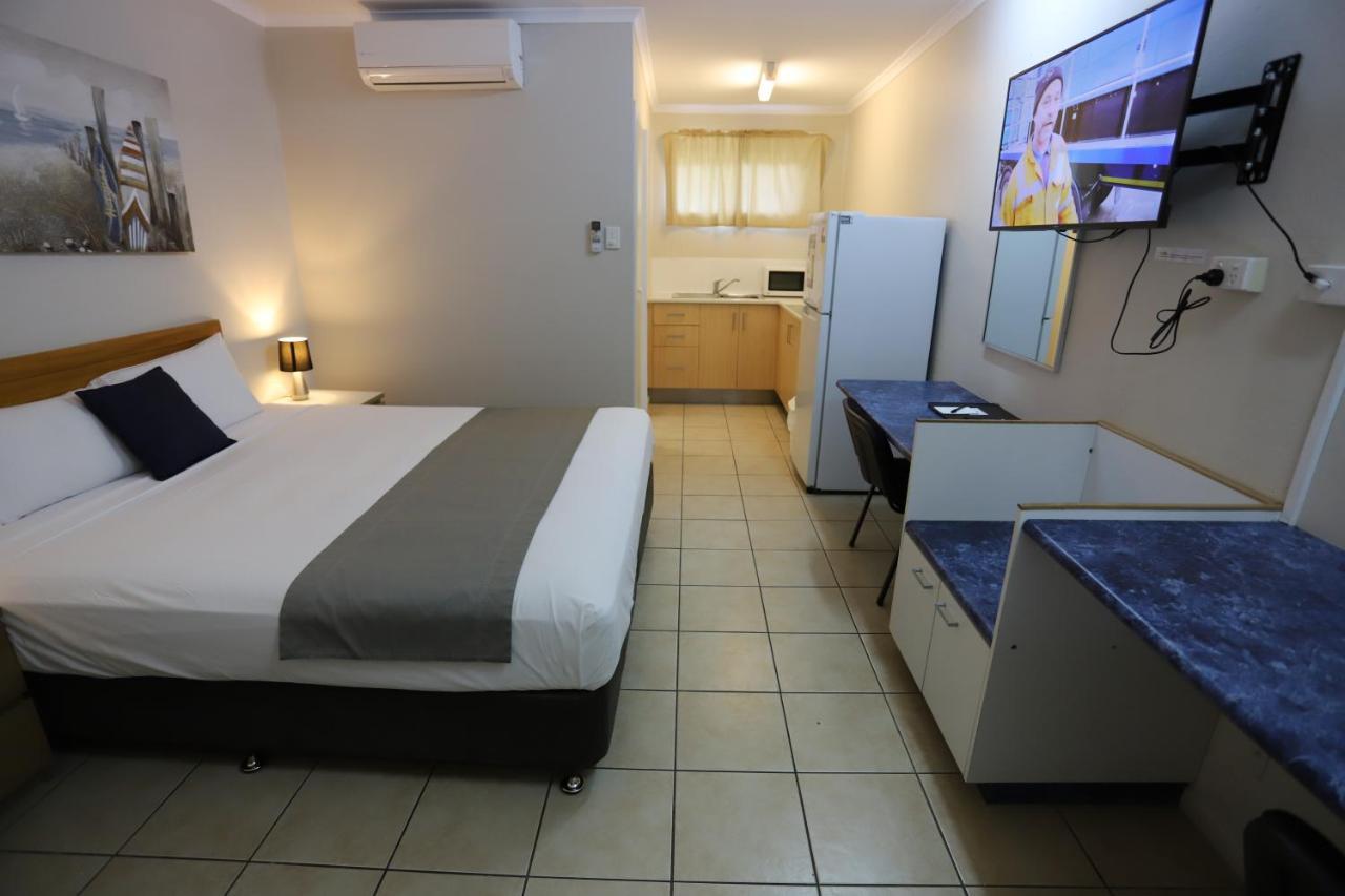 Tropic Coast Motel Mackay Bagian luar foto
