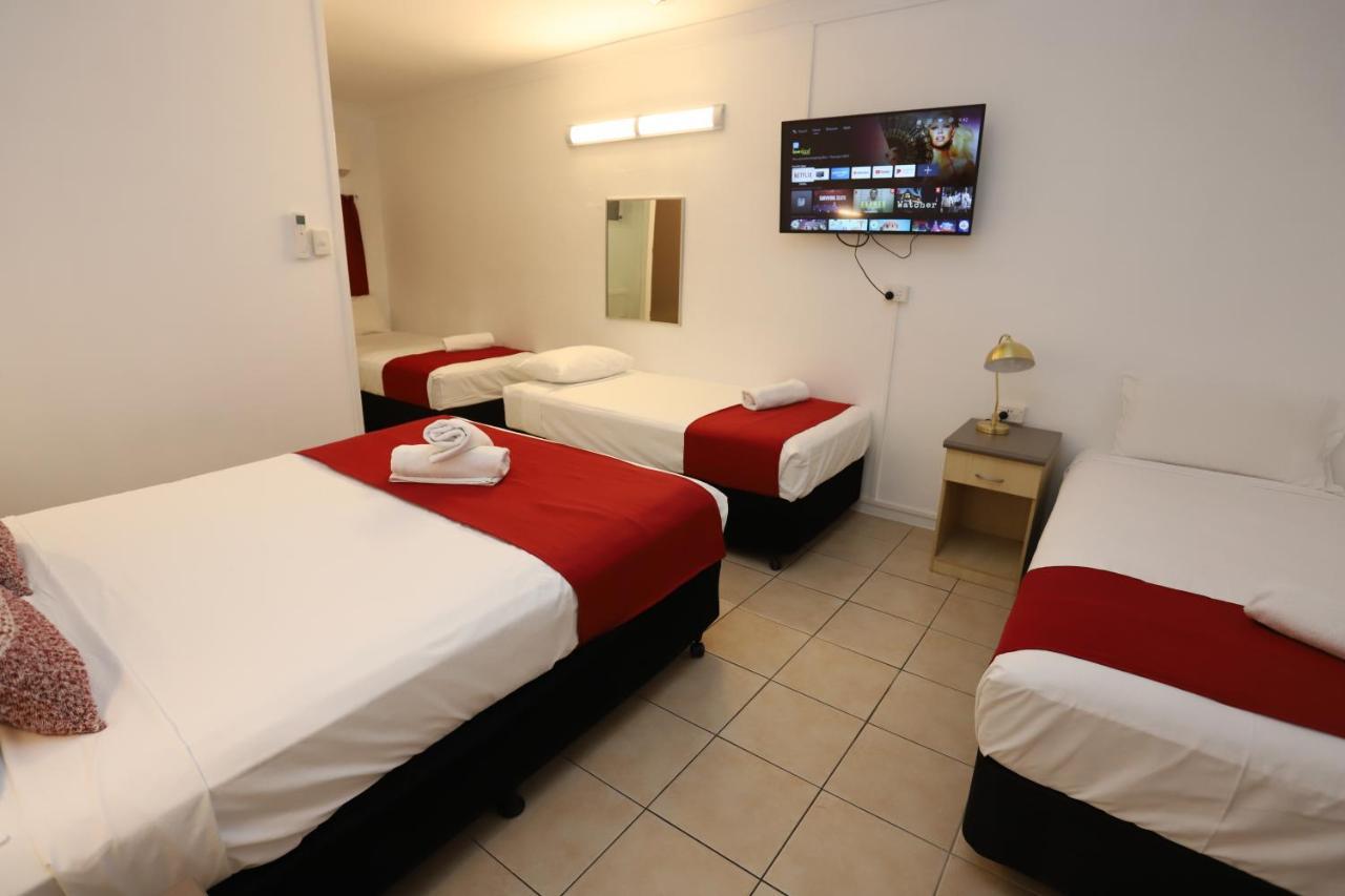 Tropic Coast Motel Mackay Bagian luar foto