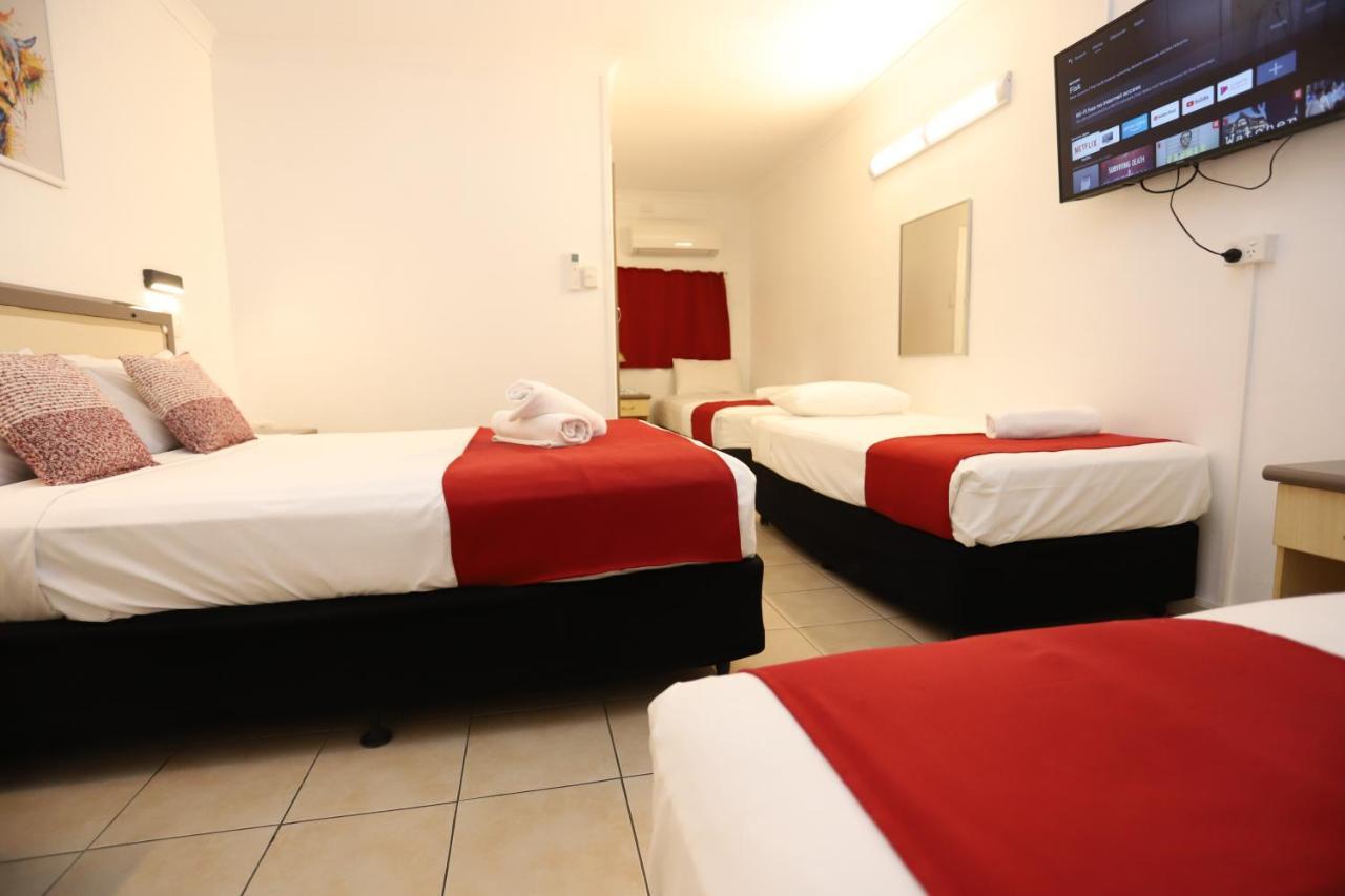 Tropic Coast Motel Mackay Bagian luar foto