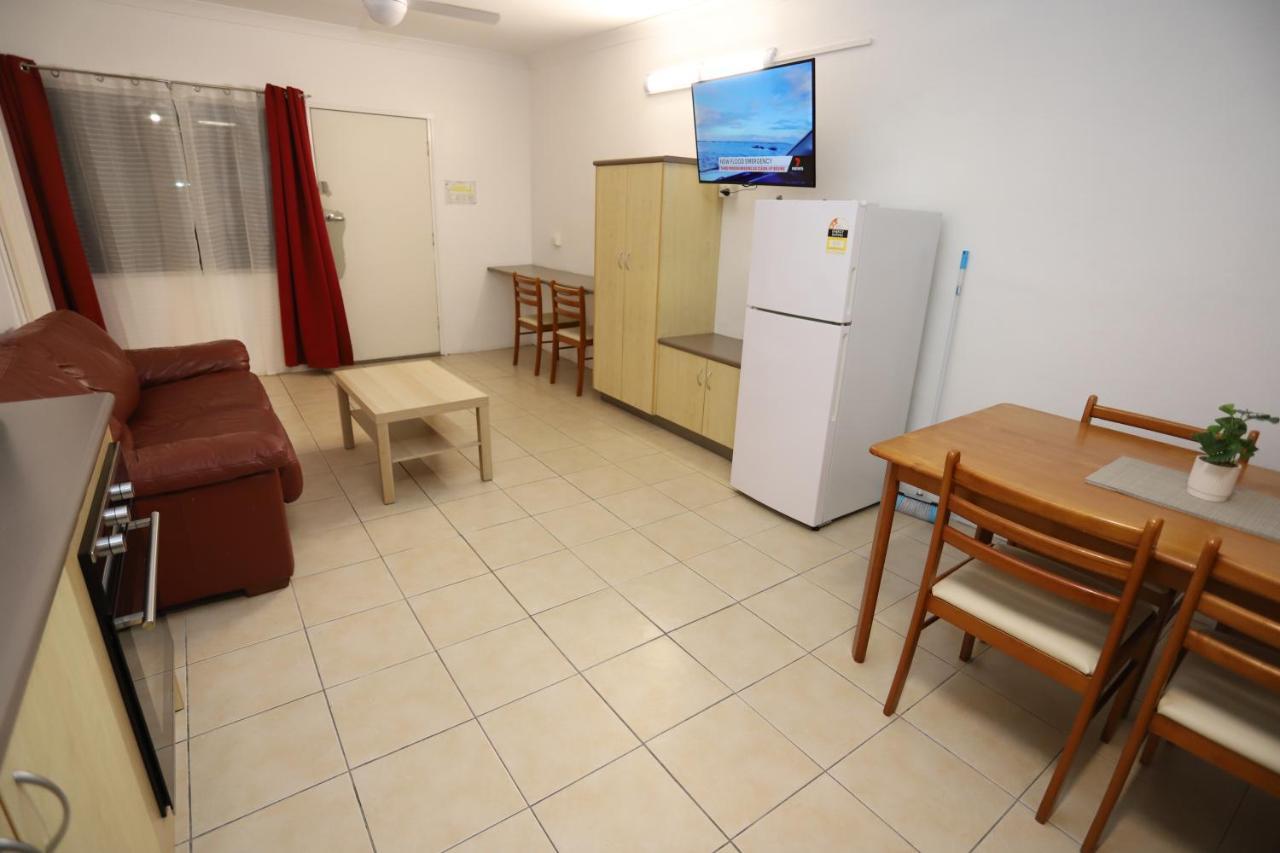 Tropic Coast Motel Mackay Bagian luar foto