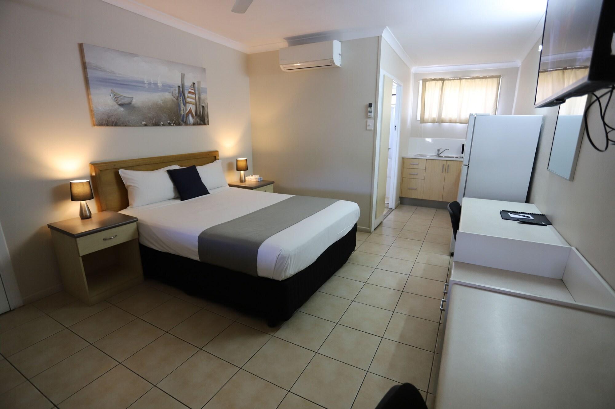 Tropic Coast Motel Mackay Bagian luar foto
