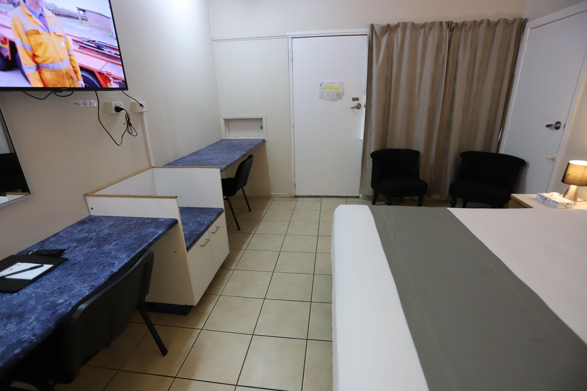 Tropic Coast Motel Mackay Bagian luar foto