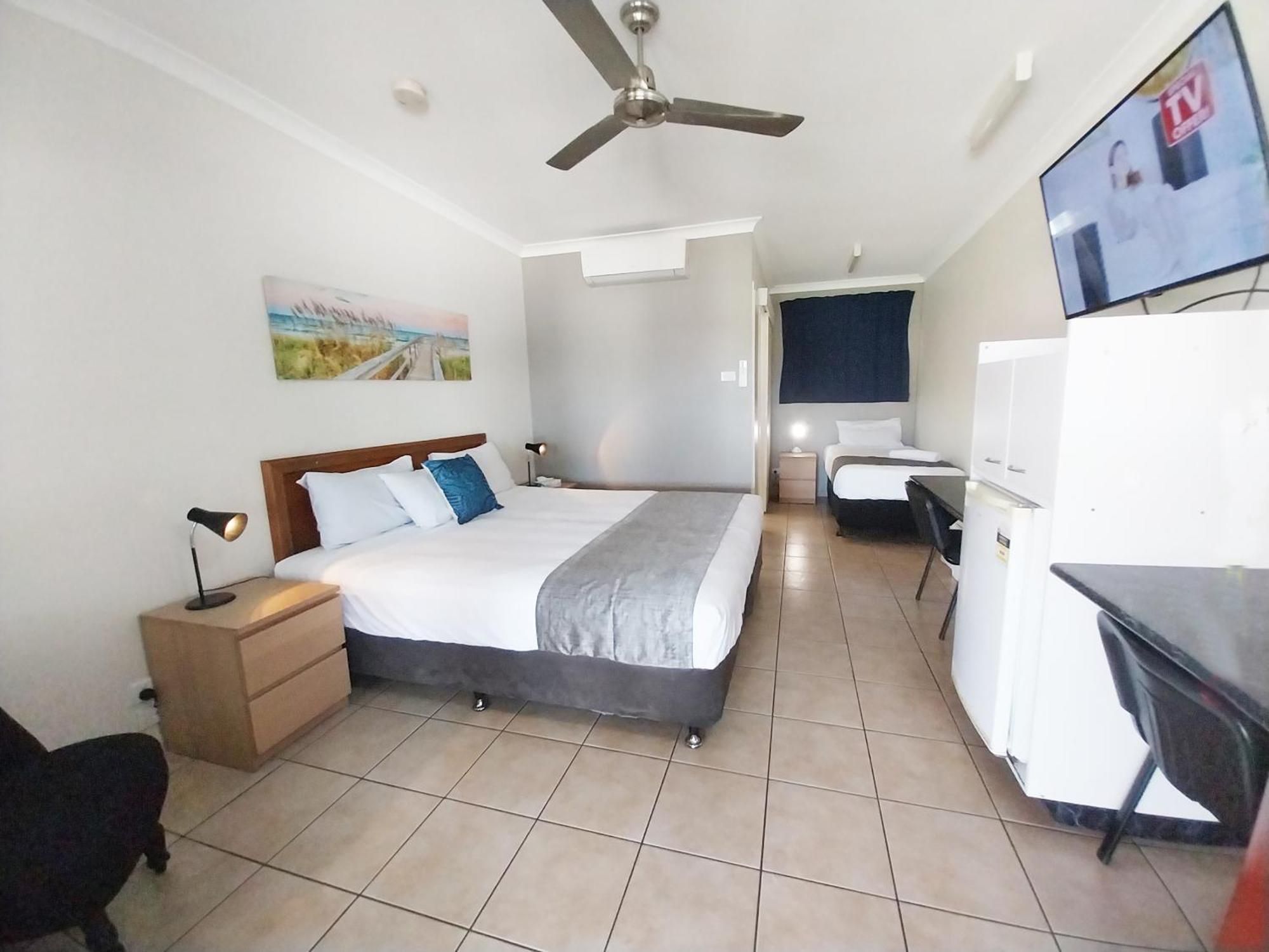 Tropic Coast Motel Mackay Bagian luar foto
