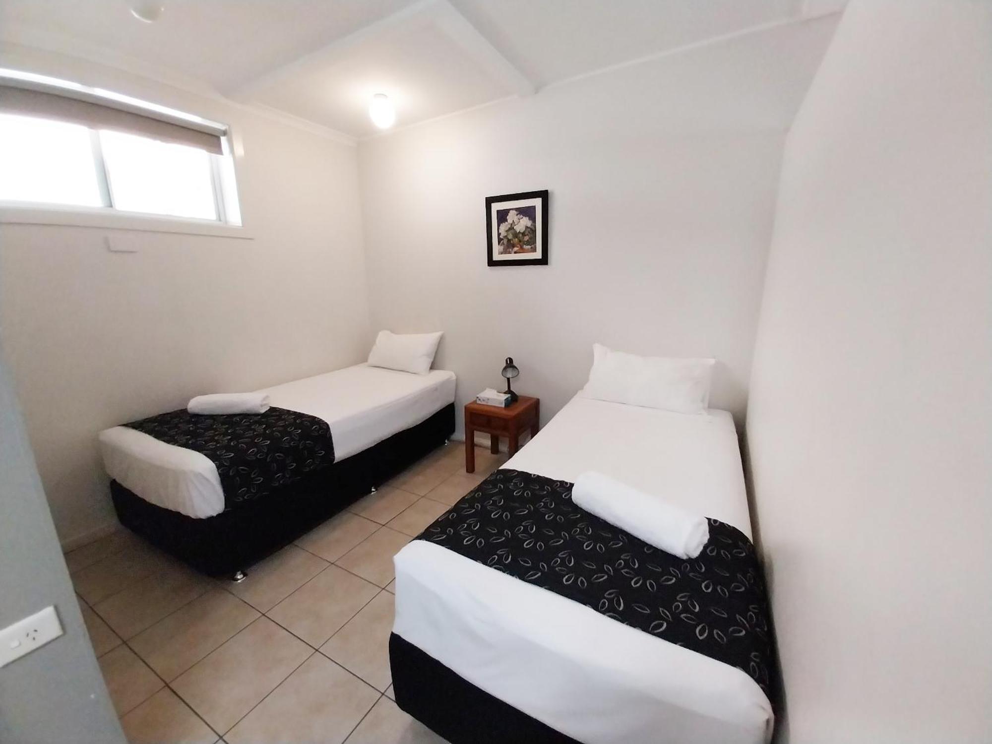 Tropic Coast Motel Mackay Bagian luar foto