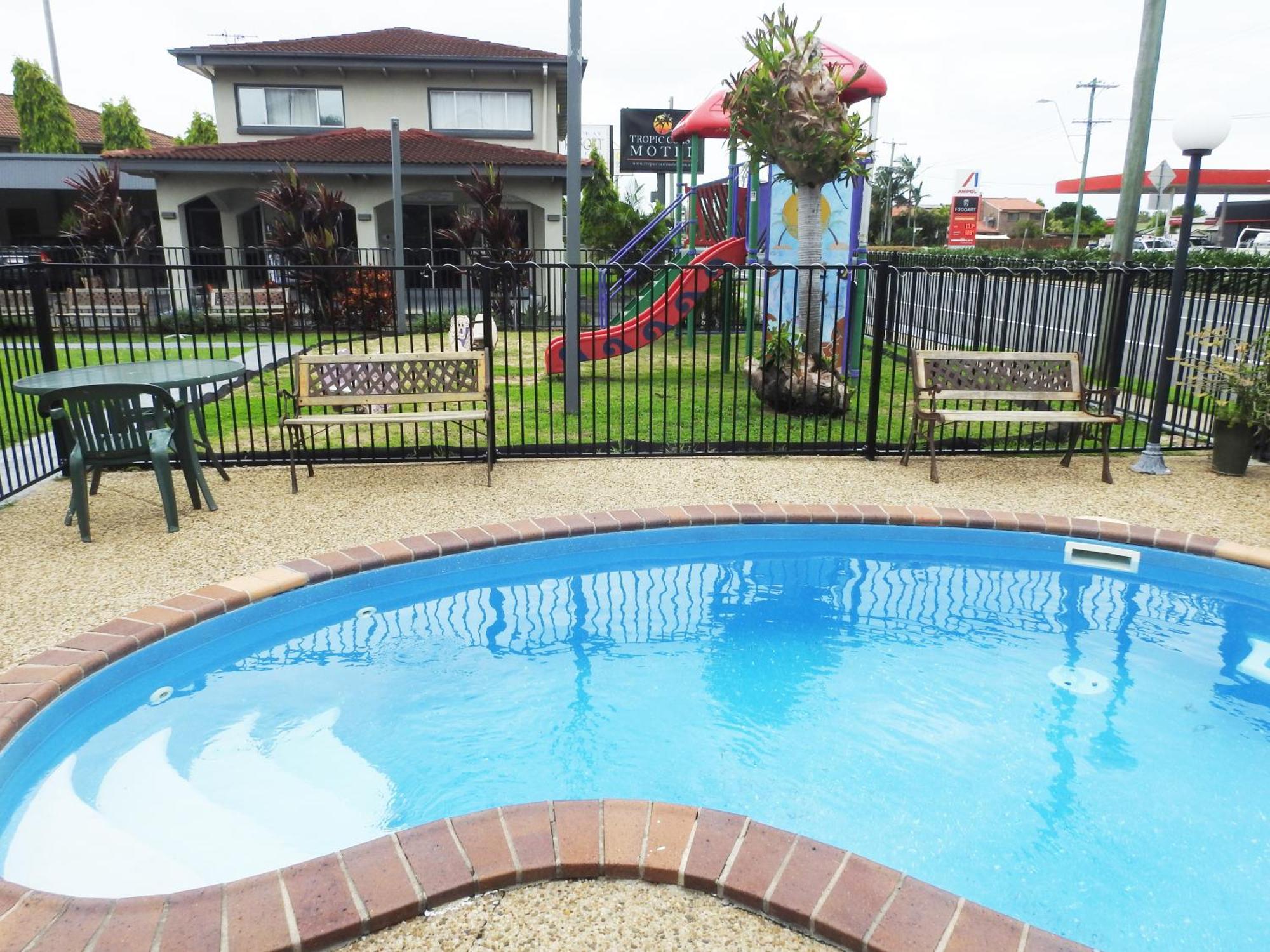 Tropic Coast Motel Mackay Bagian luar foto